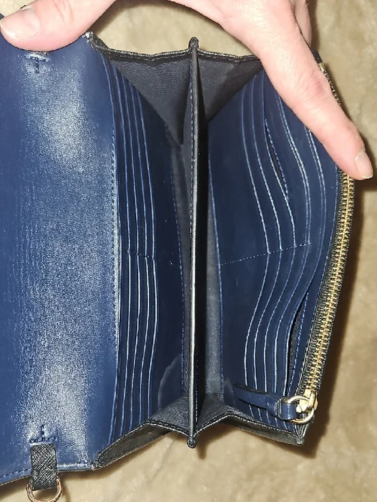 Tory Burch Black Crossbody/Clutch Wallet with Gold Chain Strap - Picture 14 of 15